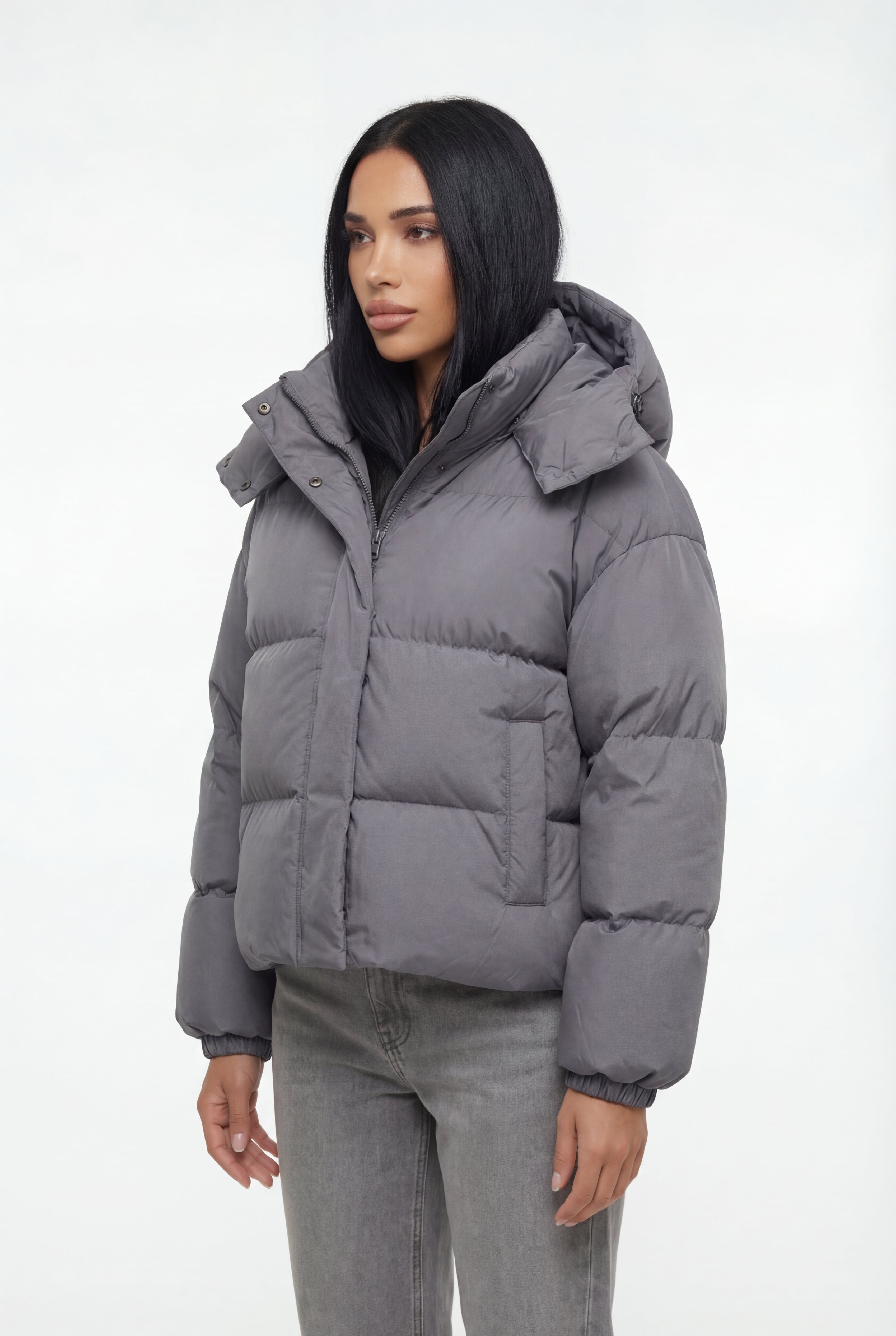 Žieminė pūsta striukė su kapišonu