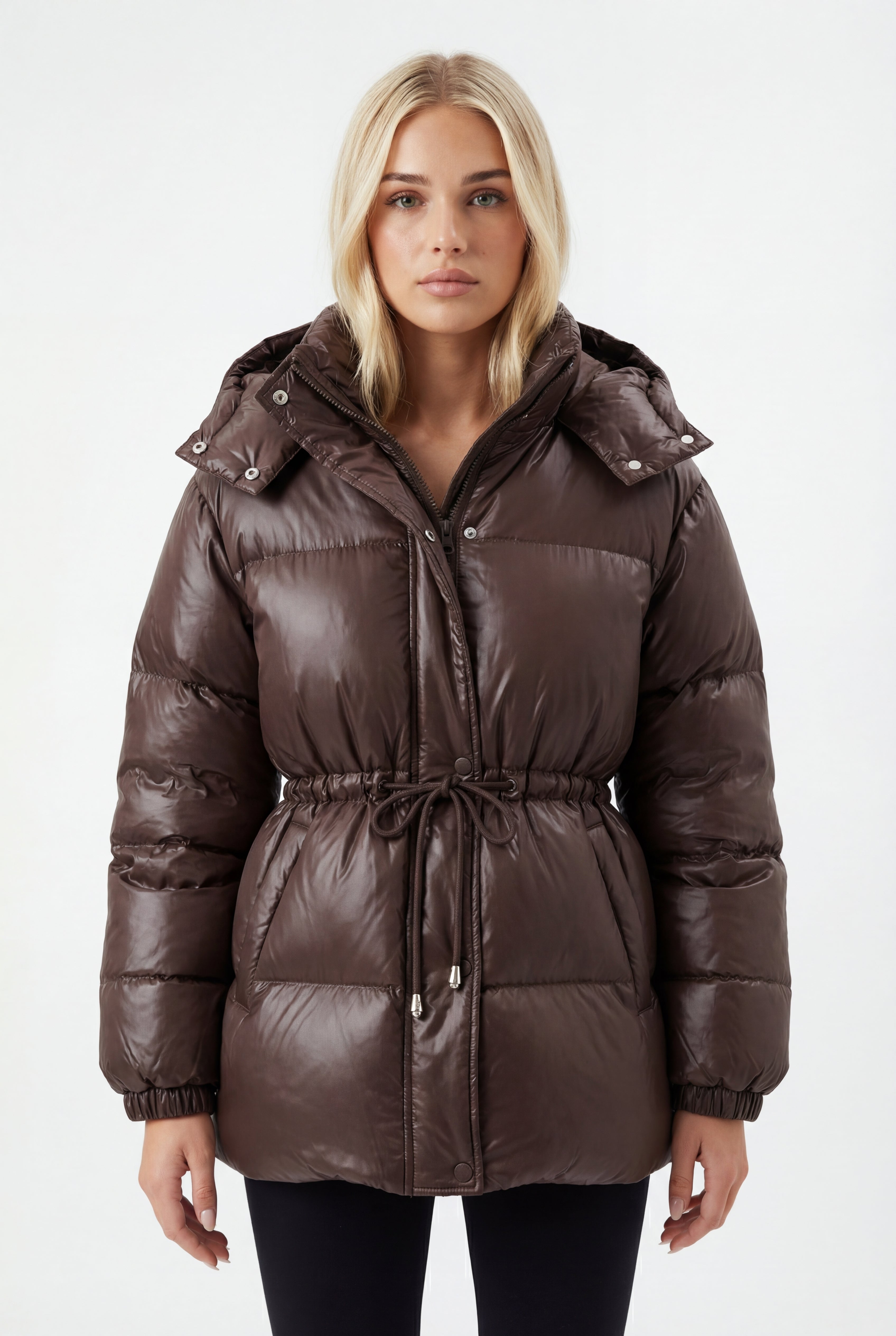 Ilga pūsta striukė su gobtuvu